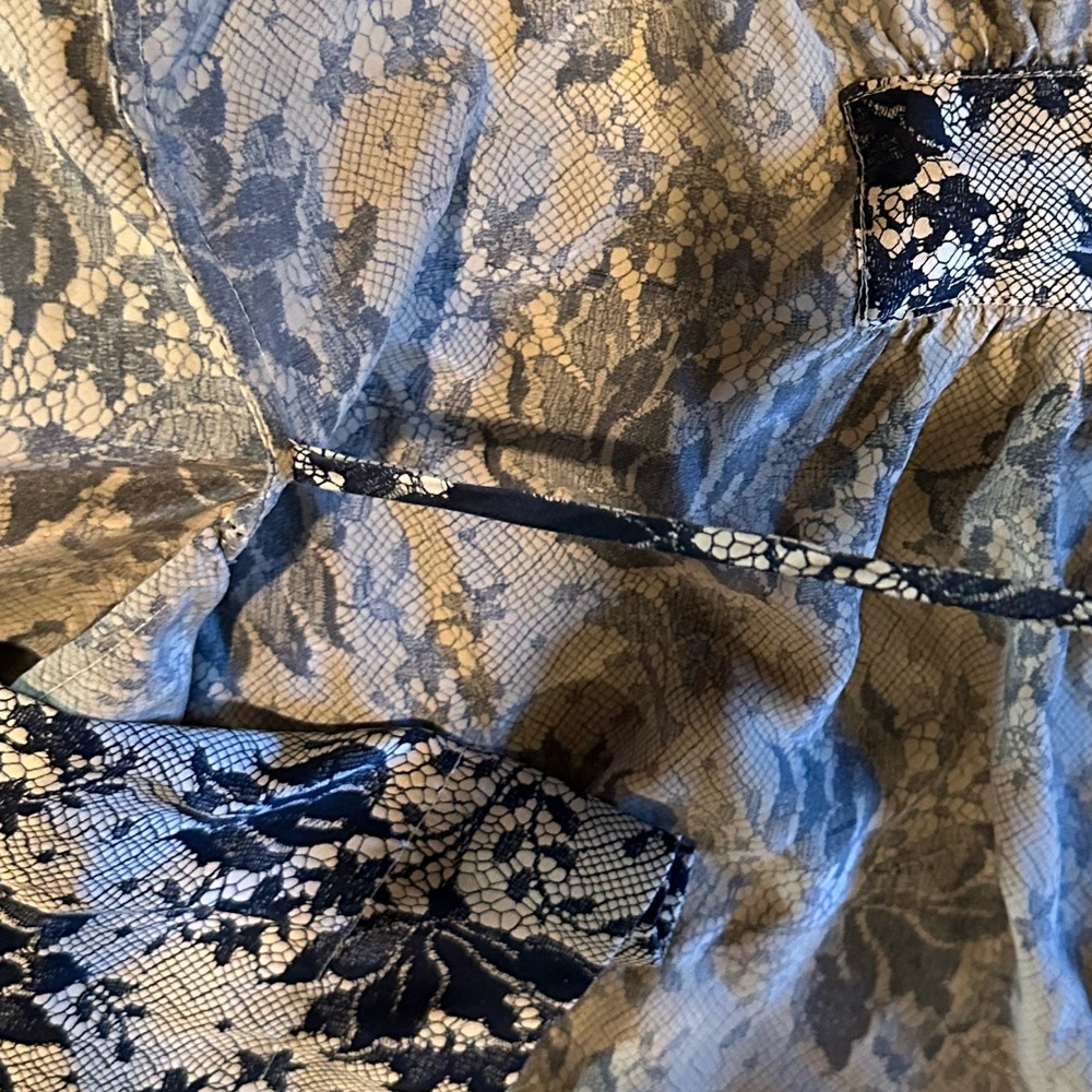 Vintage Silk Robe Lace Pattern - Picture 4 of 4